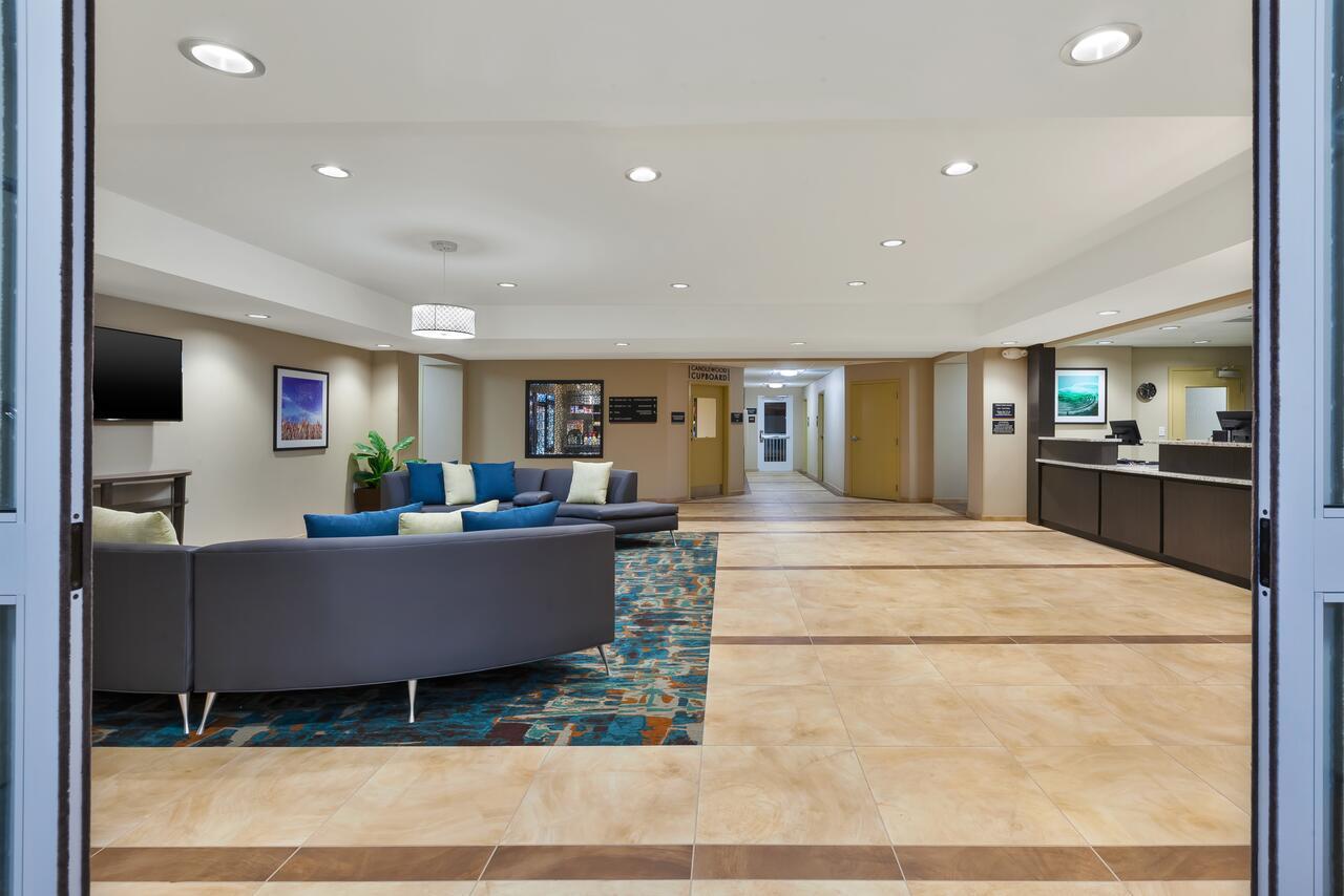 Candlewood Suites Louisville - Ne Downtown Area By Ihg Exterior photo