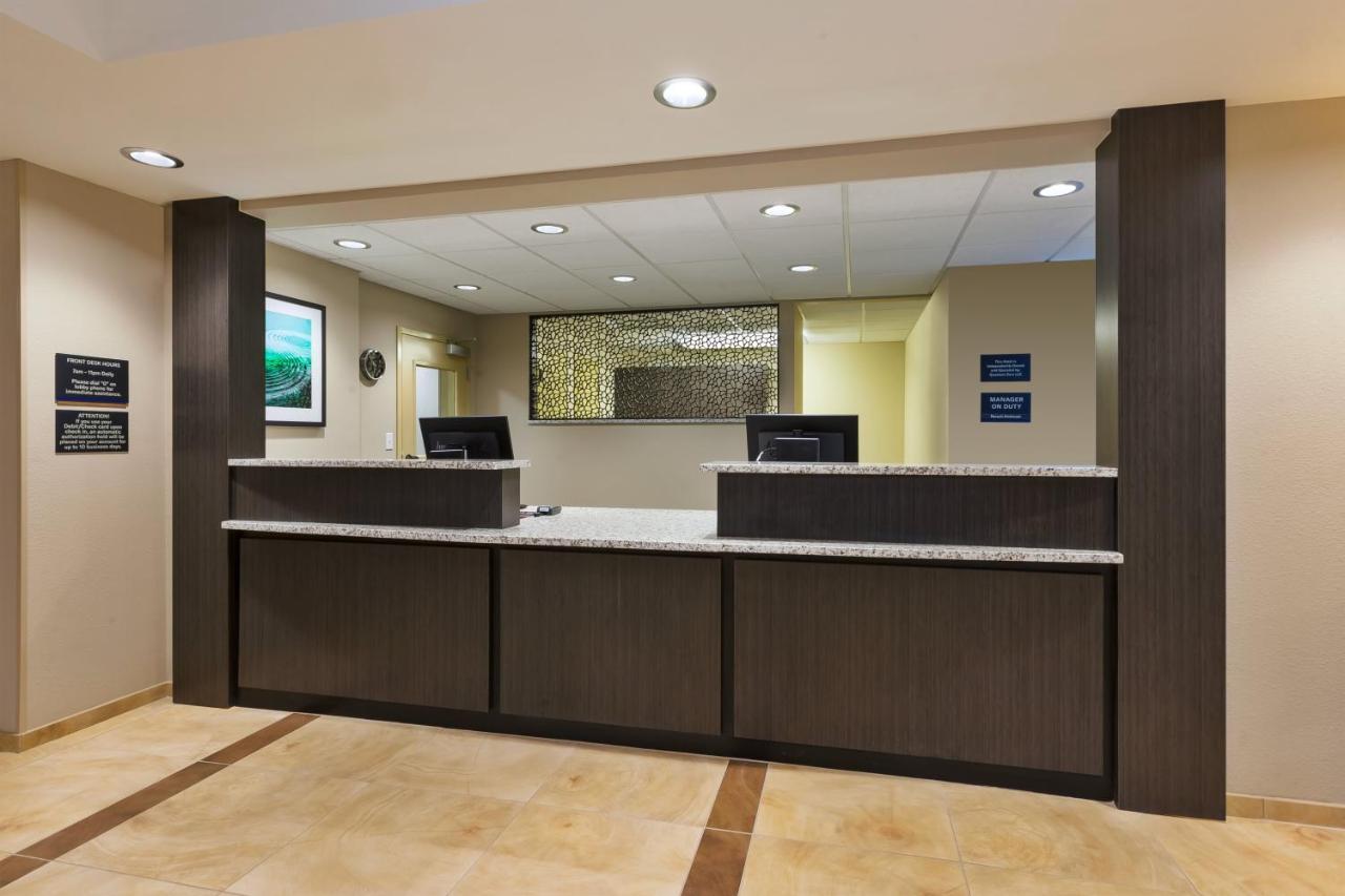 Candlewood Suites Louisville - Ne Downtown Area By Ihg Exterior photo